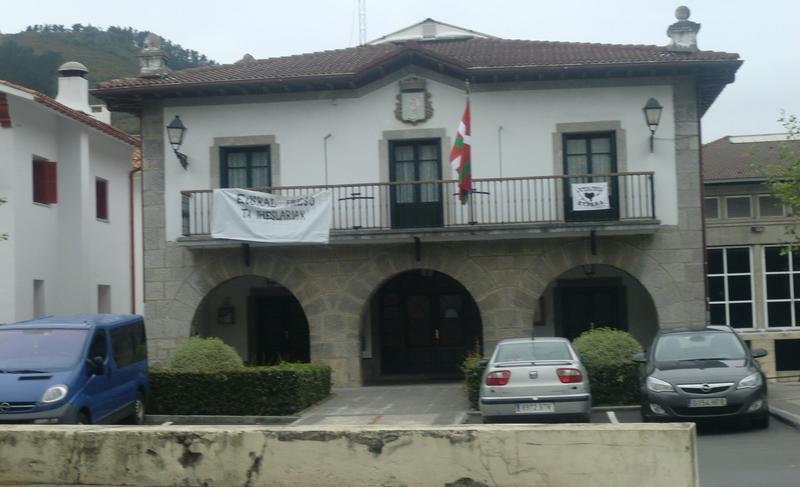 Bandera de Aizarnazabal