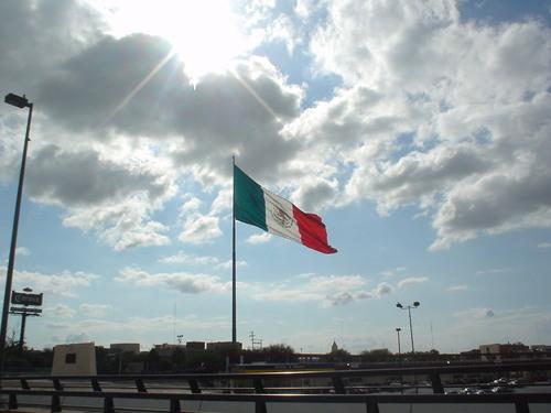 Bandera de Nuevo Laredo
